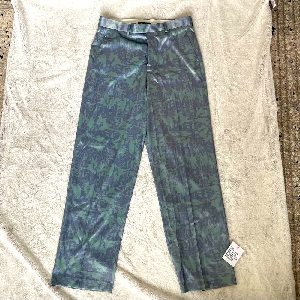 Wide leg trousers in abstract wave print W34 L34